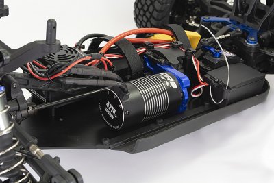 FTX DR8 1/8 6S RTR BLÅ - MED LEDLJUS