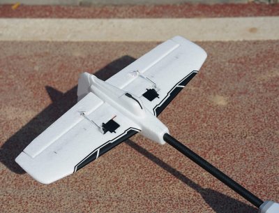 XFLY X1300 FPV MONOPLANE KIT (utan elektronik)